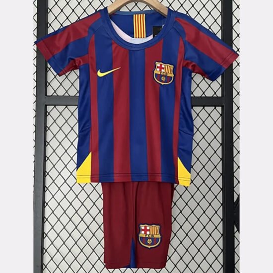 2005-2006 Barcelona home retro football jersey for children